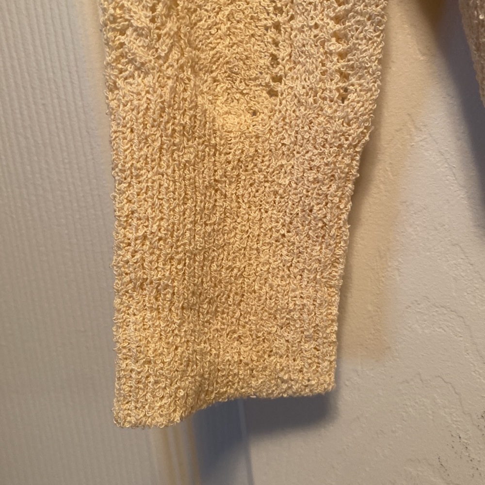 Brand New Astr Cream Sweater - Picture 3 of 7
